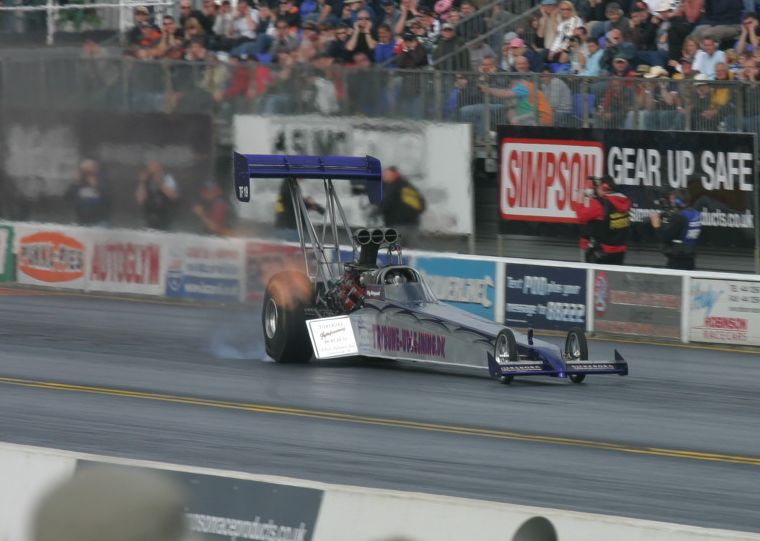 IMAGE: http://www.fareham.me.uk/p/2007/santapod/crw_3255c.jpg